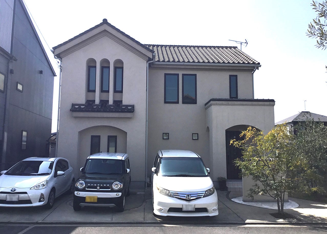 スパニッシュフレスコ風住宅