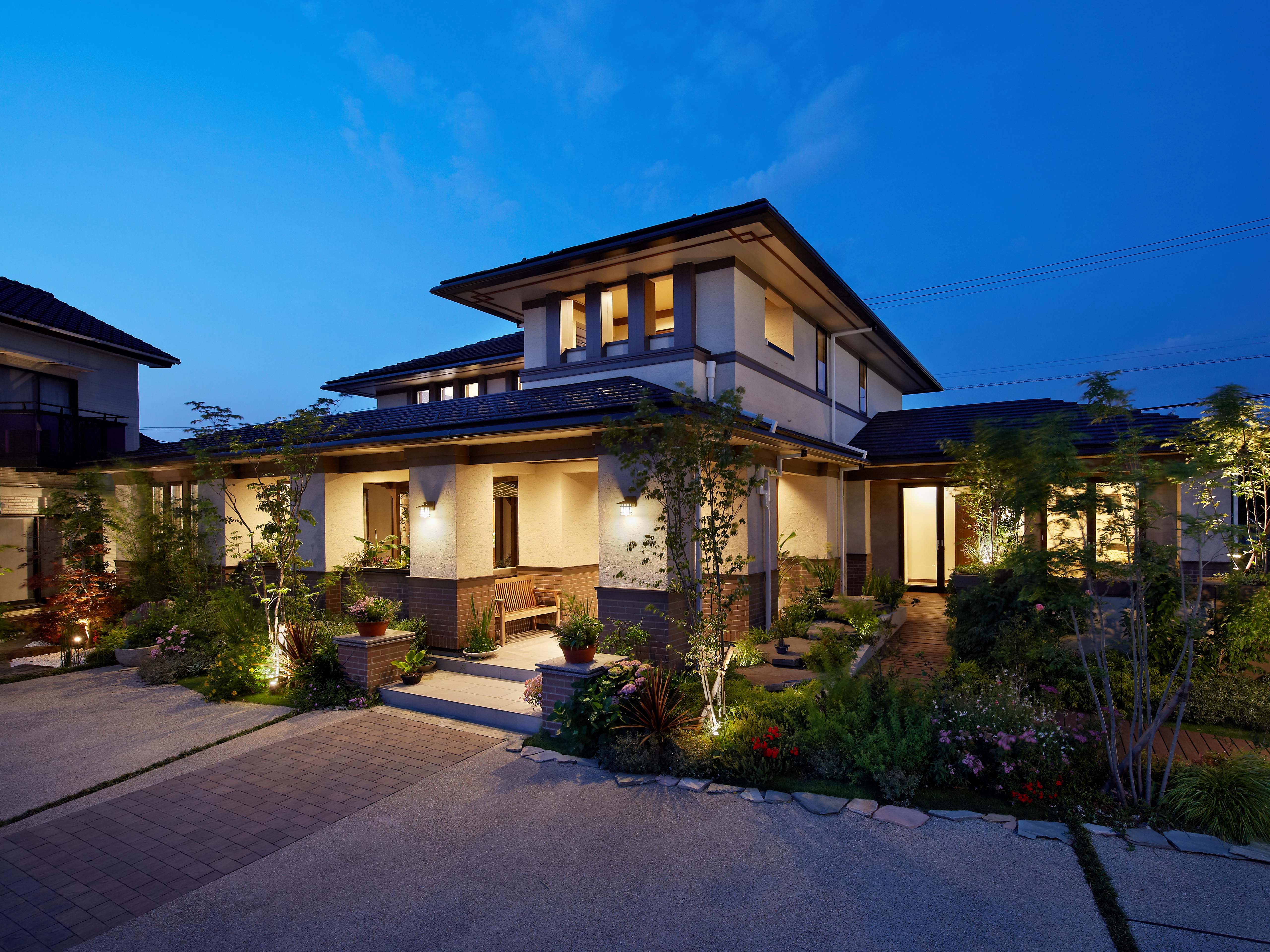 くつろぎの時間が流れる、庭とつながった家